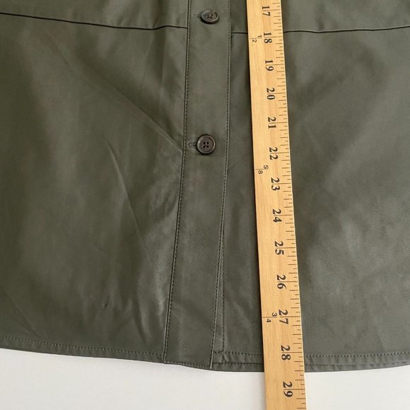 Banana Republic Vegan Leather Midi Skirt Size 4 Button Front Green Pockets - Picture 10 of 11